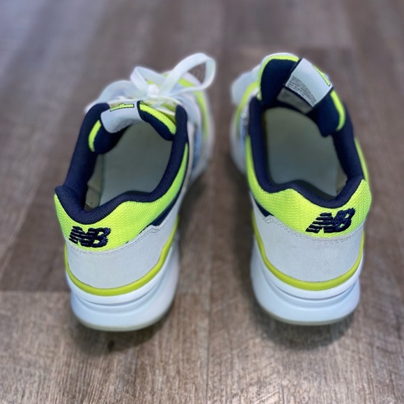 New Balance 997H Hi Lite size 10.5 - Picture 11 of 14